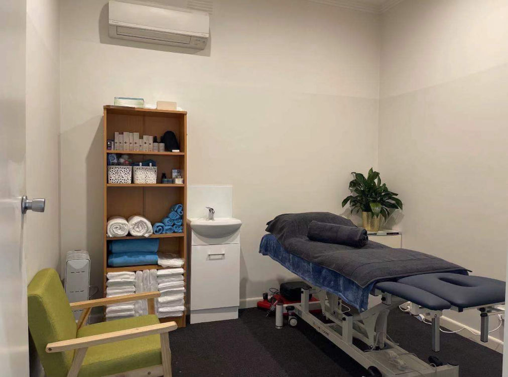 Soma massage Ashwood